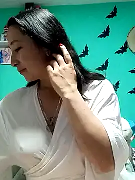 Snapshot of emilypoppy3 chatting on February 19, 2025, 3:06 am emilypoppy3 online show from February 19, 2025, 3:06 am