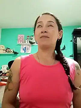 Snapshot of emilypoppy3 chatting on March 14, 2025, 1:24 pm emilypoppy3 online show from March 14, 2025, 1:24 pm