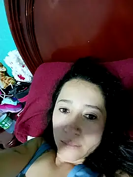 Snapshot of emilypoppy3 chatting on October 24, 2025, 7:10 pm emilypoppy3 online show from October 24, 2025, 7:10 pm