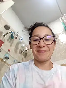 Snapshot of emilypoppy3 chatting on January 5, 2026, 6:11 pm emilypoppy3 online show from January 5, 2026, 6:11 pm