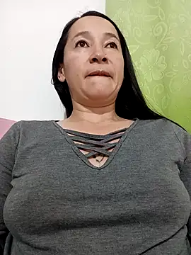 Snapshot of emilypoppy3 chatting on February 9, 2026, 8:57 pm emilypoppy3 online show from February 9, 2026, 8:57 pm