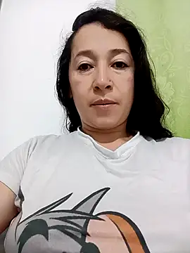 Snapshot of emilypoppy3 chatting on February 15, 2026, 11:19 am emilypoppy3 online show from February 15, 2026, 11:19 am