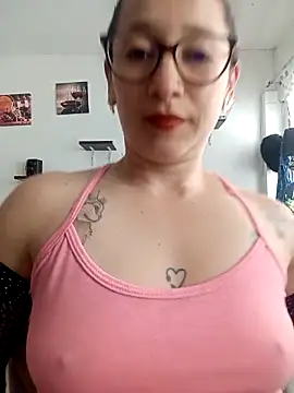 Snapshot of emilypoppy3 chatting on February 26, 2026, 7:02 pm emilypoppy3 online show from February 26, 2026, 7:02 pm