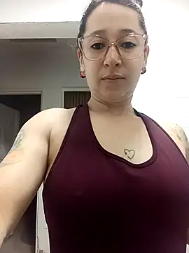 emilypoppy3 online show from May 12, 2026, 10:29 pm