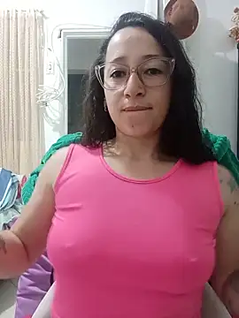 emilypoppy3 online show from May 28, 2026, 10:07 pm