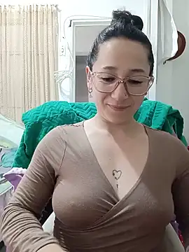 emilypoppy3 online show from May 30, 2026, 7:11 pm