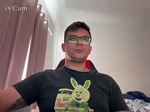 Snapshot of Thickdick6905 chatting on September 9, 2025, 12:26 pm Thickdick6905 online show from September 9, 2025, 12:26 pm