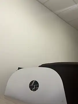 Snapshot of MaraNightmare chatting on February 16, 2025, 4:10 pm MaraNightmare online show from February 16, 2025, 4:10 pm