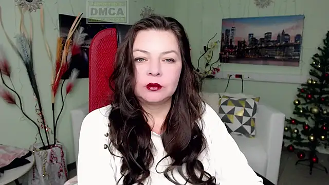 Lily flower7 online show from December 18, 2025, 3:01 am