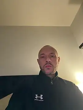 Guitccch online show from February 10, 2026, 2:48 am