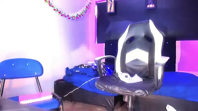 rosedewitt online show from January 30, 2025, 2:36 pm