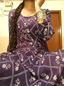Snapshot of Ruchi-34 chatting on March 28, 2026, 9:58 pm Ruchi-34 online show from March 28, 2026, 9:58 pm