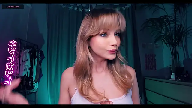 MelissaTetris online show from December 14, 2025, 9:25 am