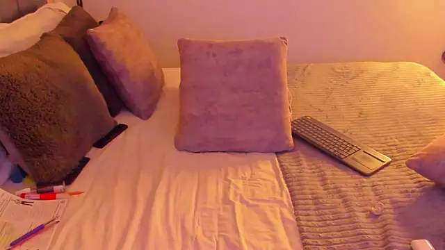 Snapshot of im_sarah34 chatting on February 16, 2025, 10:32 pm im sarah34 online show from February 16, 2025, 10:32 pm