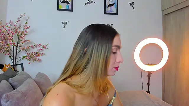 Snapshot of im_sarah34 chatting on March 11, 2025, 4:32 am im sarah34 online show from March 11, 2025, 4:32 am