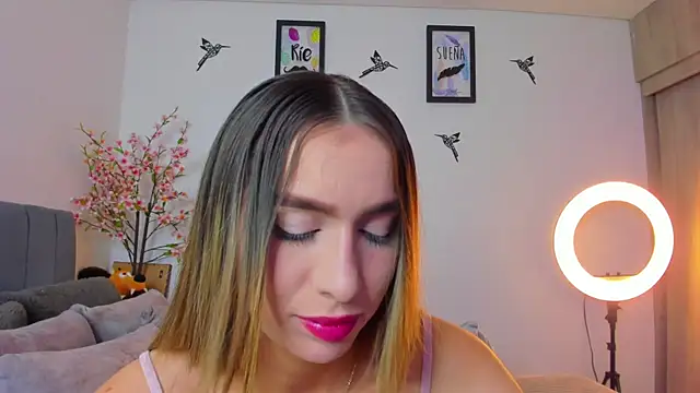 Snapshot of im_sarah34 chatting on March 16, 2025, 12:12 am im sarah34 online show from March 16, 2025, 12:12 am