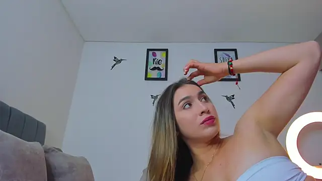 Snapshot of im_sarah34 chatting on March 22, 2025, 9:10 pm im sarah34 online show from March 22, 2025, 9:10 pm