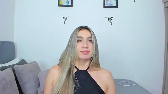 Snapshot of im_sarah34 chatting on November 12, 2025, 6:14 am im sarah34 online show from November 12, 2025, 6:14 am