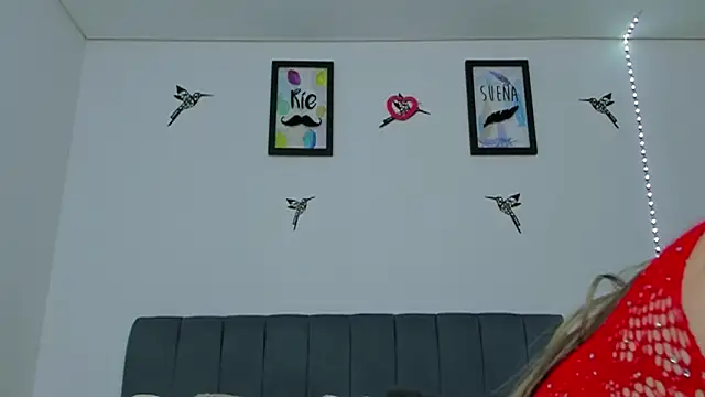 Snapshot of im_sarah34 chatting on February 3, 2026, 6:40 am im sarah34 online show from February 3, 2026, 6:40 am