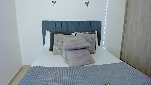 Snapshot of im_sarah34 chatting on February 22, 2026, 4:02 am im sarah34 online show from February 22, 2026, 4:02 am