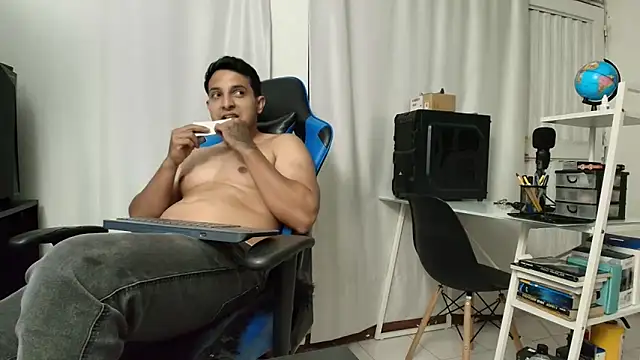 hott dicks online show from May 6, 2026, 10:59 pm