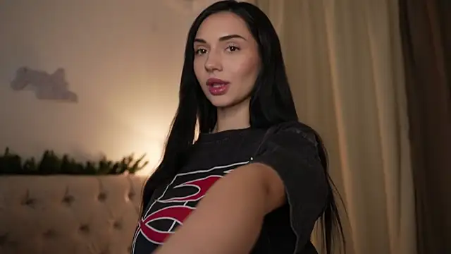 LindaWarners online show from March 7, 2025, 10:10 pm