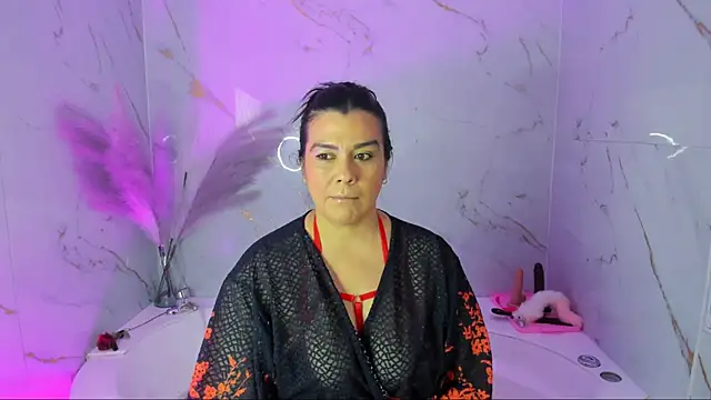 Snapshot of martina_foxy_ chatting on February 2, 2025, 12:24 pm martina foxy online show from February 2, 2025, 12:24 pm