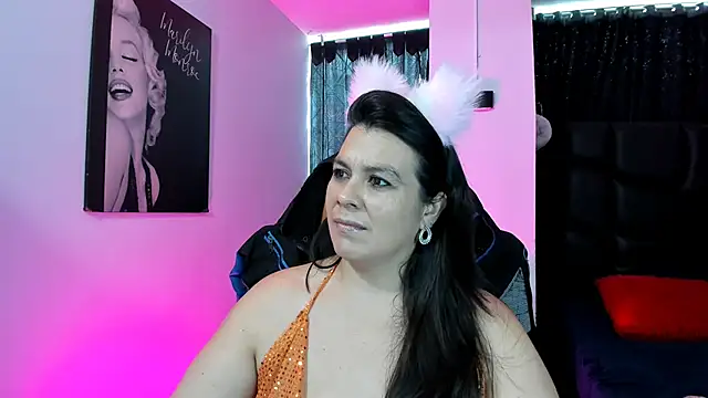 Snapshot of martina_foxy_ chatting on February 5, 2025, 2:26 pm martina foxy online show from February 5, 2025, 2:26 pm