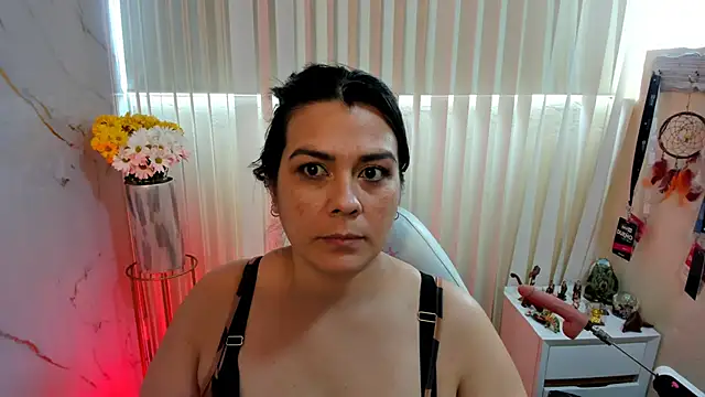 Snapshot of martina_foxy_ chatting on February 22, 2025, 6:30 pm martina foxy online show from February 22, 2025, 6:30 pm