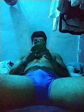 Snapshot of Woofer_dick chatting on November 27, 2025, 5:31 am Woofer dick online show from November 27, 2025, 5:31 am