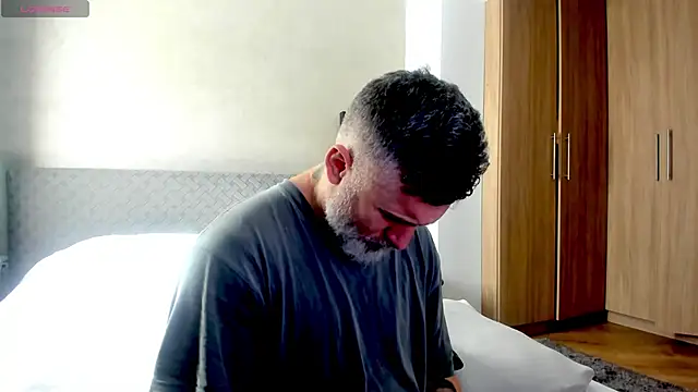 Snapshot of BlowMyXXL chatting on March 4, 2025, 9:07 am BlowMyXXL online show from March 4, 2025, 9:07 am