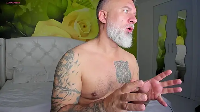 BlowMyXXL online show from December 15, 2025, 8:51 am