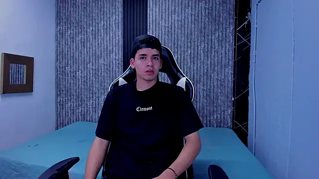 Mike 0233  online show from November 27, 2025, 4:36 am