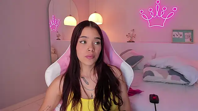 violeth hill online show from January 29, 2025, 11:35 pm