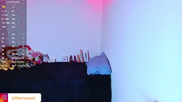 juli05star20 online show from December 19, 2025, 1:34 am