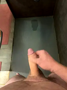 Snapshot of thestringer chatting on October 14, 2025, 1:01 pm thestringer online show from October 14, 2025, 1:01 pm