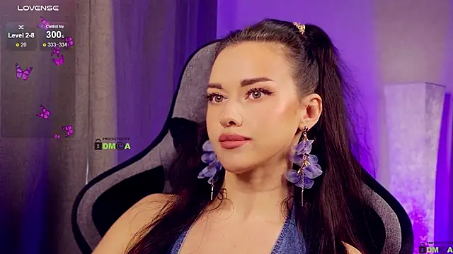 -CrazyAnna- online show from May 18, 2026, 11:05 am