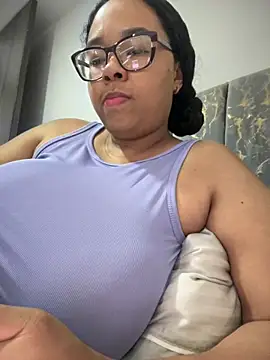 XMara online show from October 24, 2025, 2:13 pm