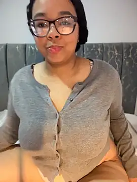 Snapshot of XMara chatting on April 23, 2026, 3:03 pm XMara online show from April 23, 2026, 3:03 pm
