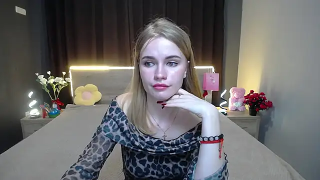 Snapshot of MargaritaKiss chatting on November 3, 2025, 8:21 pm MargaritaKiss online show from November 3, 2025, 8:21 pm