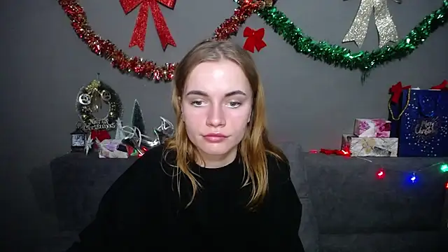 Snapshot of MargaritaKiss chatting on December 15, 2025, 7:29 pm MargaritaKiss online show from December 15, 2025, 7:29 pm