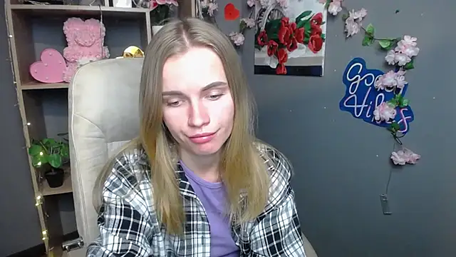 MargaritaKiss online show from May 26, 2026, 7:21 pm