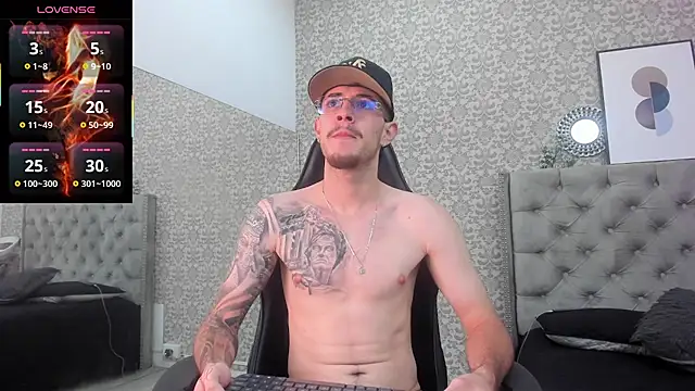 CodyWalkerR online show from November 7, 2025, 5:24 pm