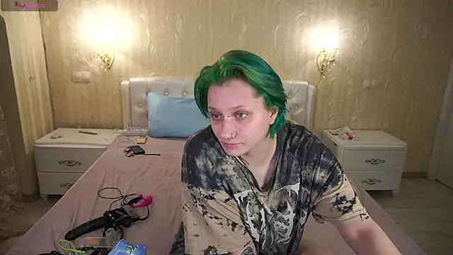 LunaaMayy online show from March 1, 2026, 9:39 pm