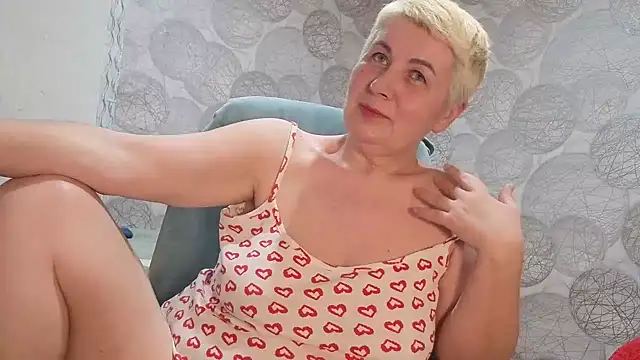 NicoleOlla online show from February 25, 2026, 2:48 pm