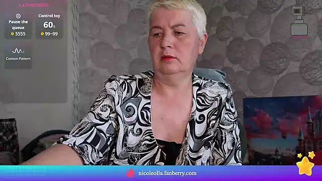 NicoleOlla online show from May 27, 2026, 12:51 am