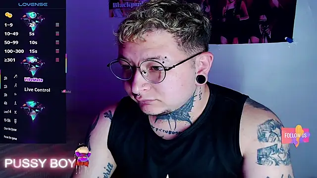 Snapshot of princeFtm chatting on February 9, 2026, 7:18 pm princeFtm online show from February 9, 2026, 7:18 pm