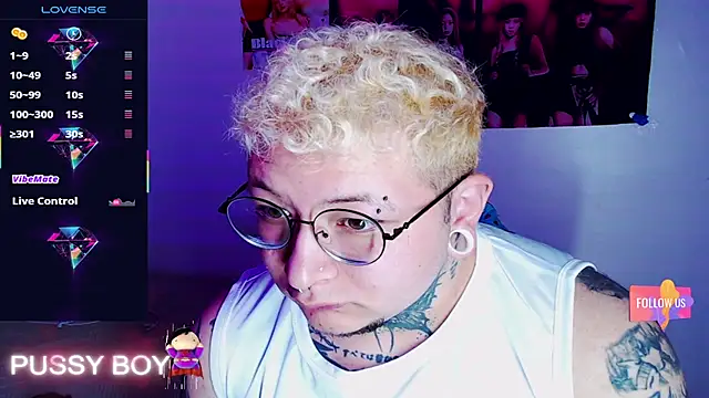 Snapshot of princeFtm chatting on February 18, 2026, 4:03 pm princeFtm online show from February 18, 2026, 4:03 pm