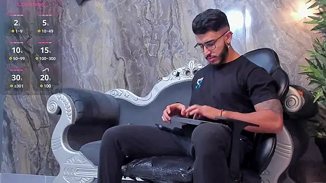 Liam Kleiin online show from February 1, 2025, 11:32 am