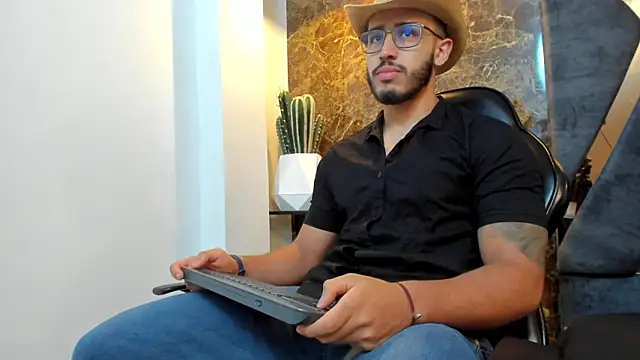 Liam Kleiin online show from September 18, 2025, 11:23 am